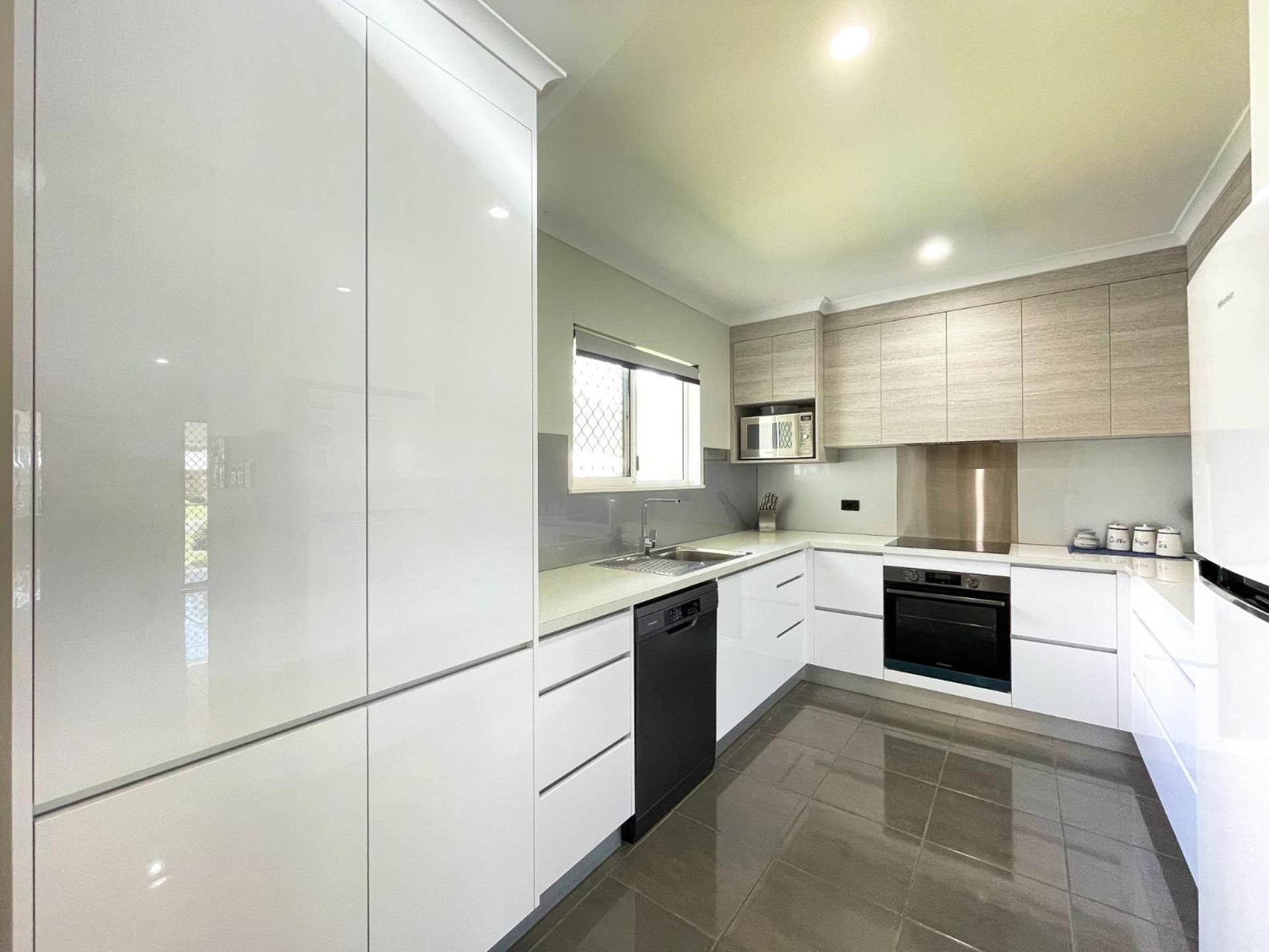 Beach House On Burrum- Close To Beach- 3Br- Wifi-Foxtel Woodgate Exterior photo